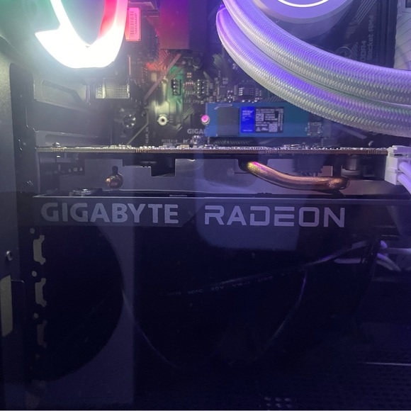 GIGABYTE Eagle Radeon RX 6500 XT 4GB GDDR6 PCI Express 4.0 ATX Video Graphics - Picture 2 of 5